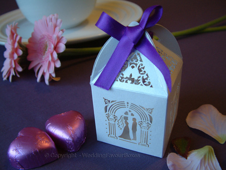 Bride & Groom Box Picture